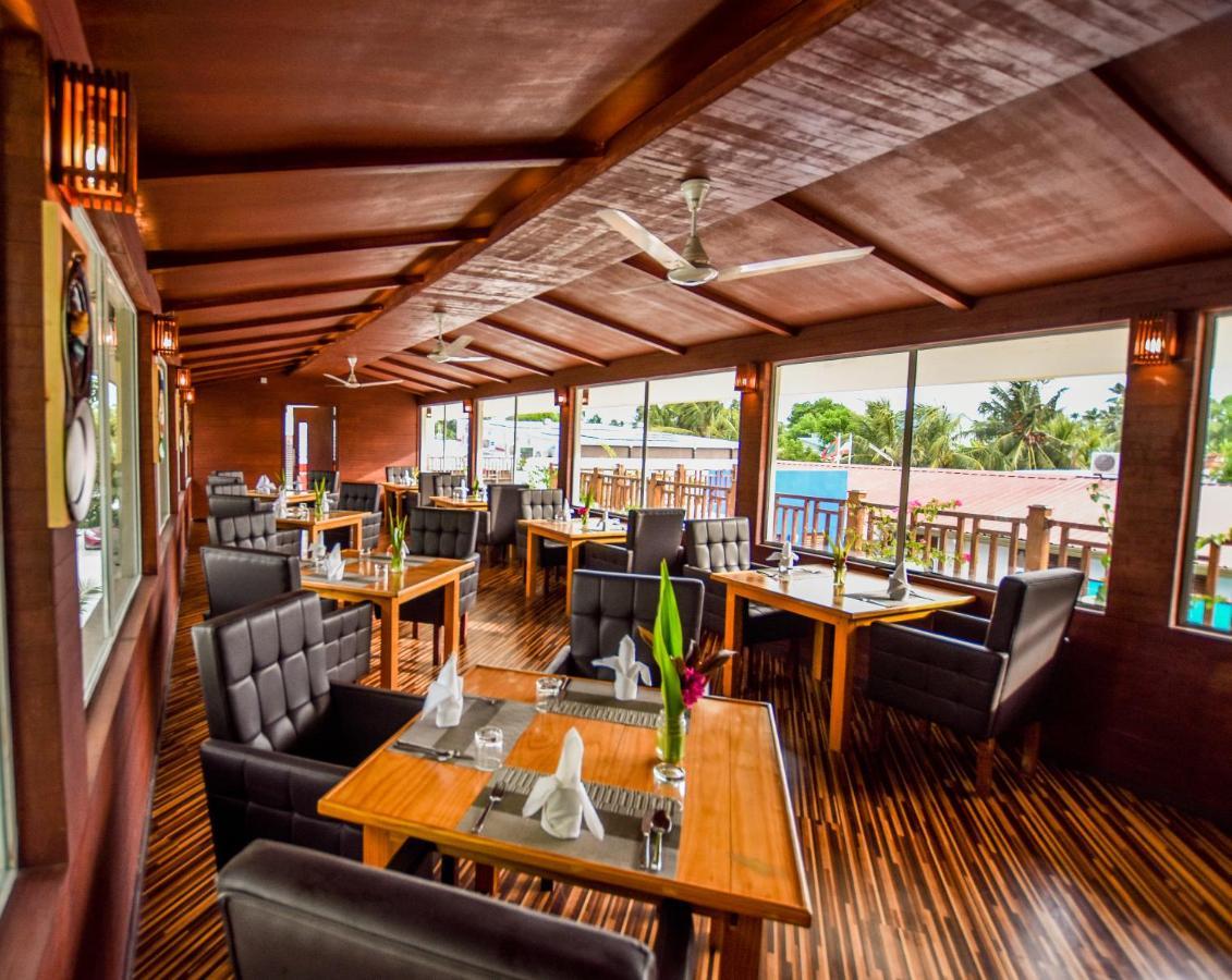 Equatorial Divers Lodge Addu City ภายนอก รูปภาพ