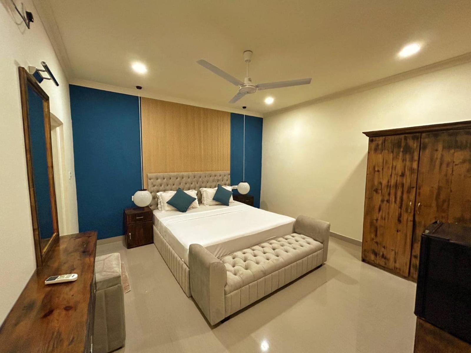 Equatorial Divers Lodge Addu City ภายนอก รูปภาพ